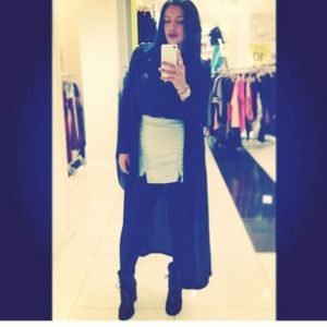 Meet your Posher, Vee